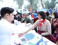 More than 1,000 elderly receive free health check-ups in Hanoi